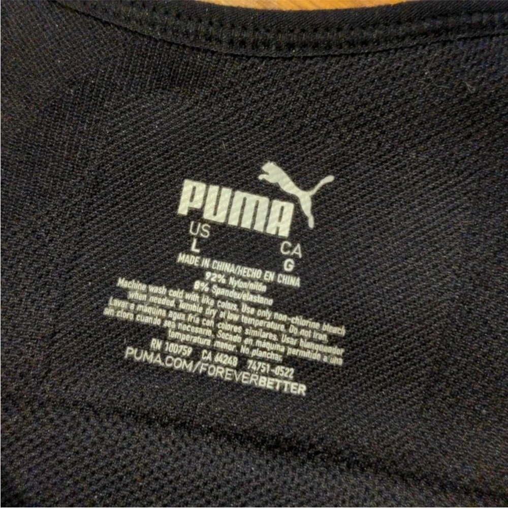 ❤️🔥Puma - Black Padded Sports Bra - L - Picture 3 of 3